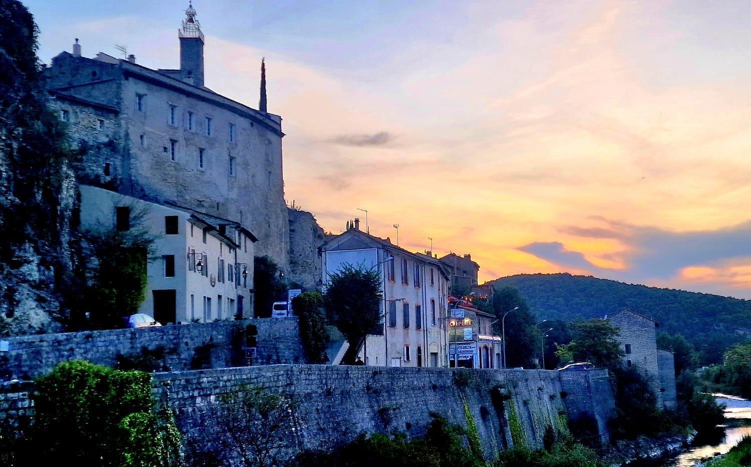 Maison ancienne avec terrasse panoramique Vaison-la-Romaine Extérieur photo