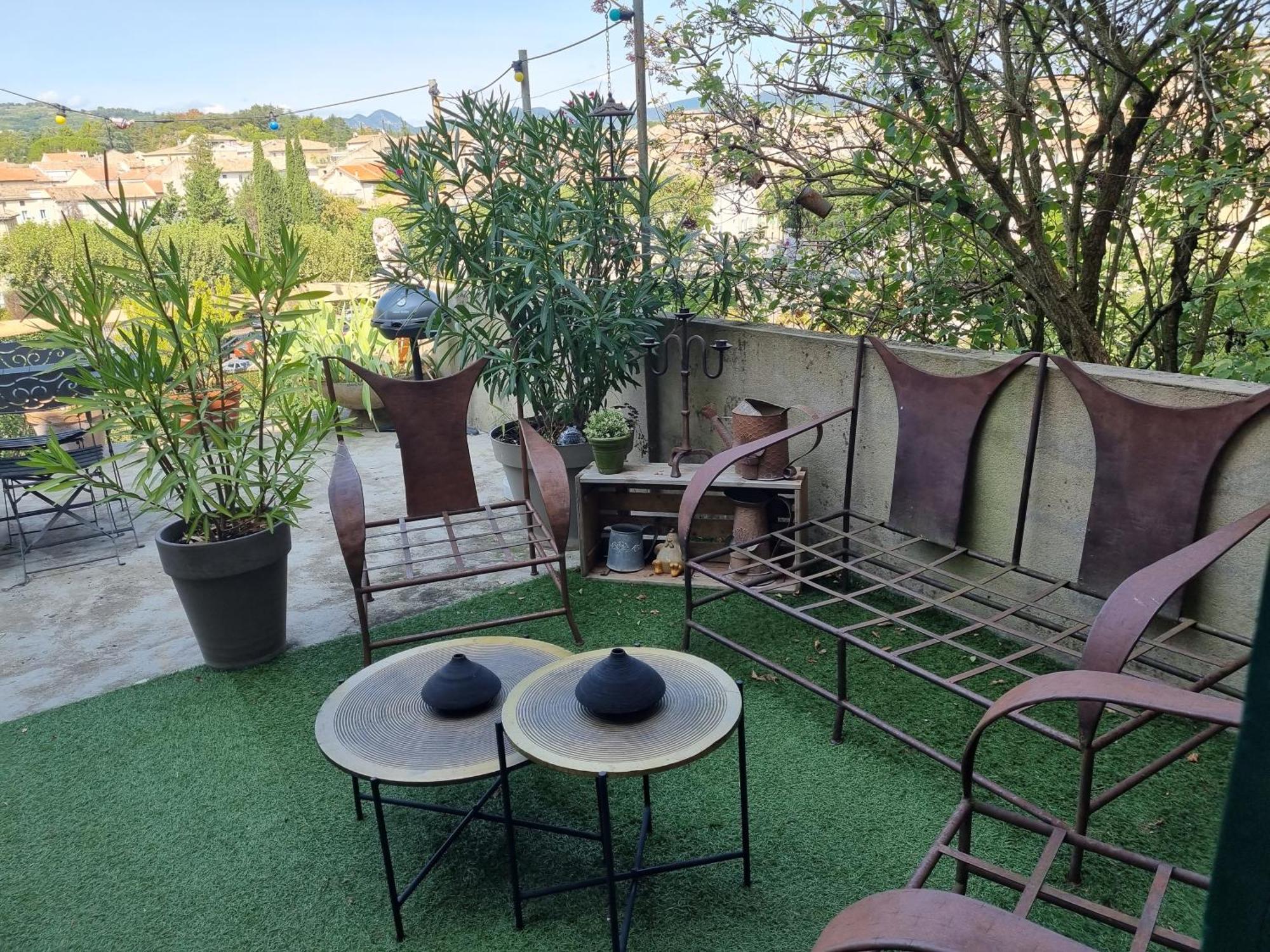 Maison ancienne avec terrasse panoramique Vaison-la-Romaine Extérieur photo