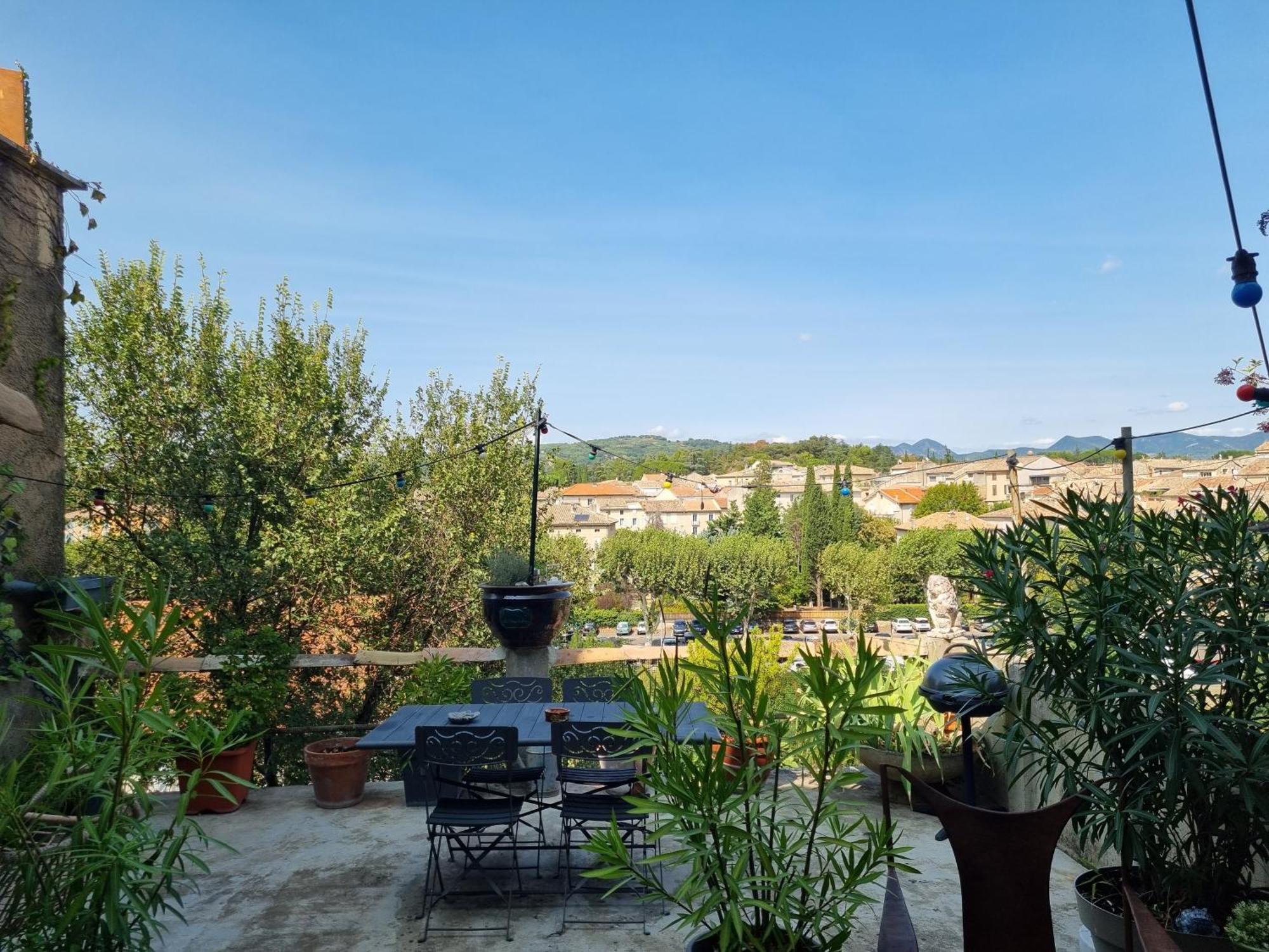 Maison ancienne avec terrasse panoramique Vaison-la-Romaine Extérieur photo